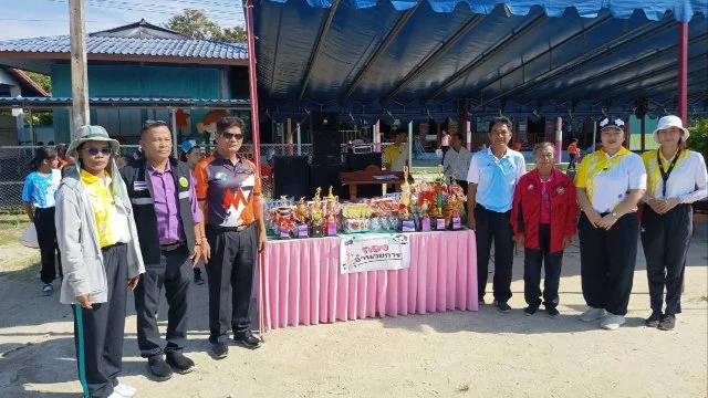 วัน พฤหัสบดี ที่ 9 ตุลาคม 2568 รองนายกองค์การบริหารส่วนตำบลหนองตะพาน ให้เกียรติเป็นประธานในพิธีเปิดการแข่งขันกีฬาสีภายใน โรงเรียนวัดเกาะ ประจำปีการศึกษา 2568